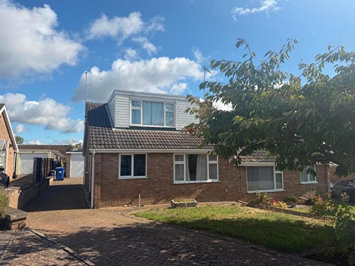 3 Bedroom Semi-Detached Bungalow To Rent In Dovecote Drive, Denton, Northampton, NN7