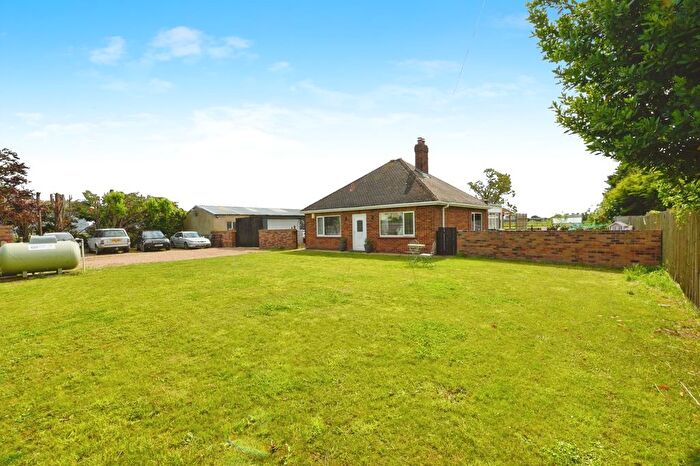 3 Bedroom Bungalow For Sale In March Road, Tipps End, Welney, Wisbech, PE14