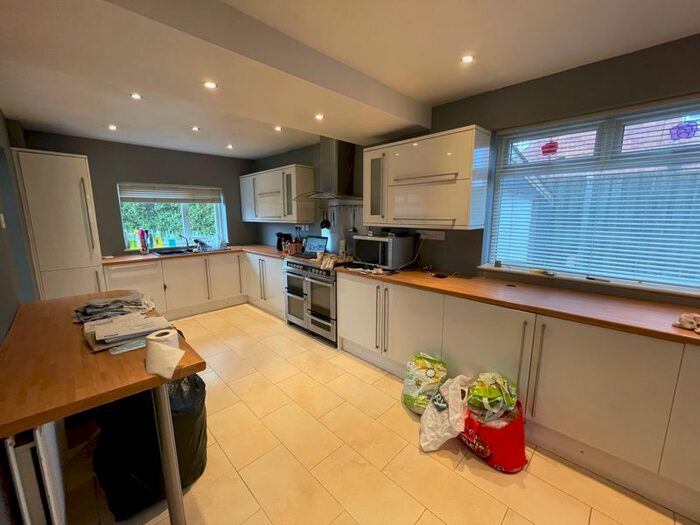 3 Bedroom Semi-Detached House To Rent In Elizabeth Drive, Forest Hall, Newcastle Upon Tyne, NE12