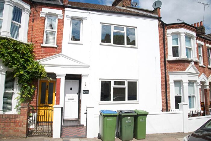 2 Bedroom Property To Rent In Ennis Road, Plumstead, SE18