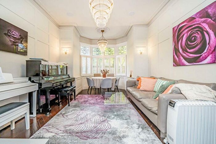 5 Bedroom Detached House To Rent In Queen Annes Grove, Chiswick, W4