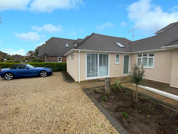 1 Bedroom Bungalow To Rent In Brook Lane, Ferring, Worthing BN12