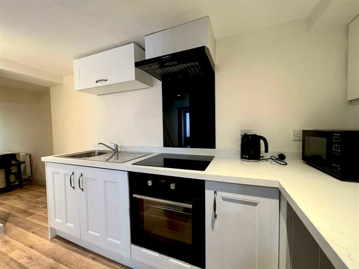 1 Bedroom Apartment To Rent In Palatine Road, Manchester, M20