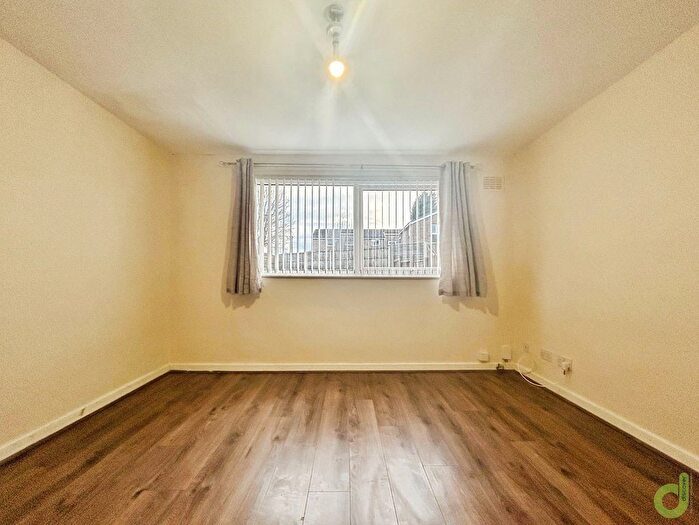 3 Bedroom End Terrace House To Rent In Frederick Row, Blackburn, BB1