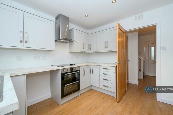 2 Bedroom End Of Terrace House To Rent In Roselea Gardens, Ladybank, KY15