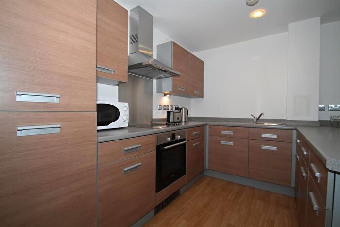 1 Bedroom Flat To Rent In Tredegar Road, London, E3