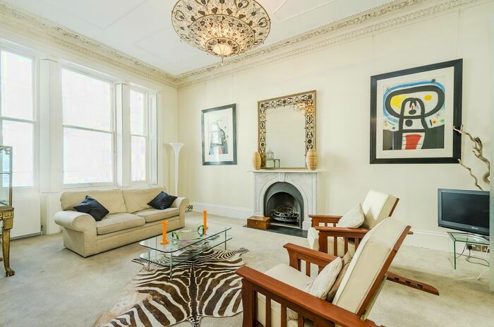 2 Bedroom Flat To Rent In Warwick Square, London, SW1V