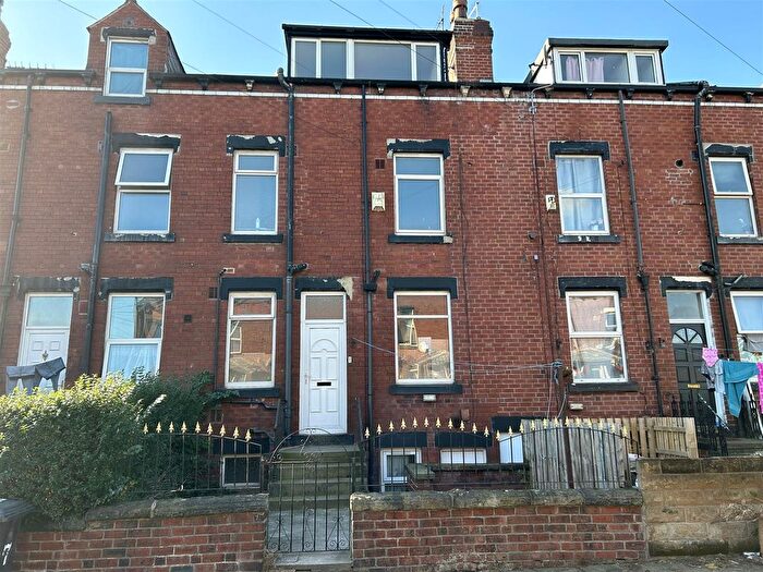 3 Bedroom Property To Rent In Rawson Terrace, Leeds, West Yorkshire, LS11