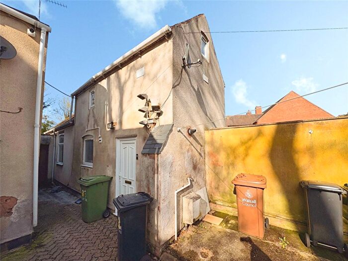 1 Bedroom Semi Detached House To Rent In Coltham Road, Willenhall, West Midlands, WV12