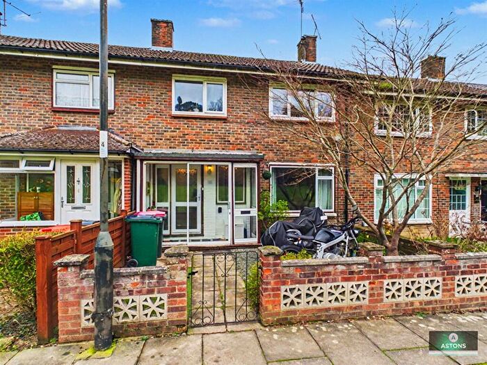 3 Bedroom Terraced House For Sale In Salisbury Road, Tilgate, RH10