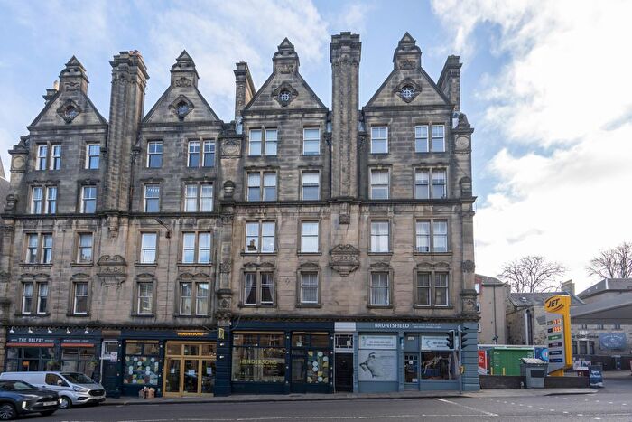 2 Bedroom Flat To Rent In Barclay Place, Edinburgh, EH10