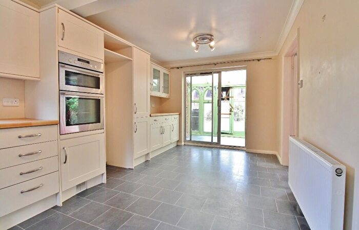 4 Bedroom Detached House For Sale In Marks Tey Road, Stubbington, Fareham, PO14
