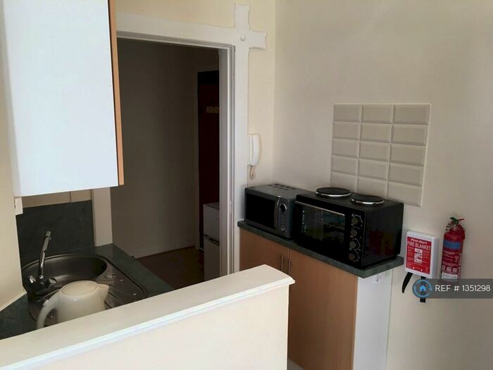 Studio To Rent In Church Road, Gorleston, Great Yarmouth, NR31