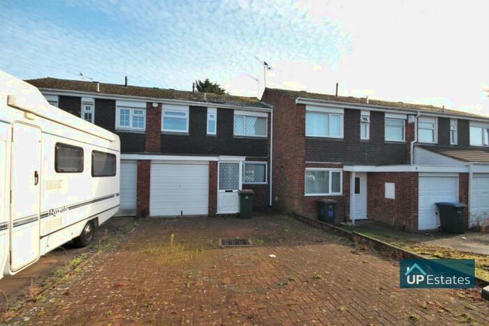 3 Bedroom Terraced House To Rent In Swanage Green, Coventry, CV2