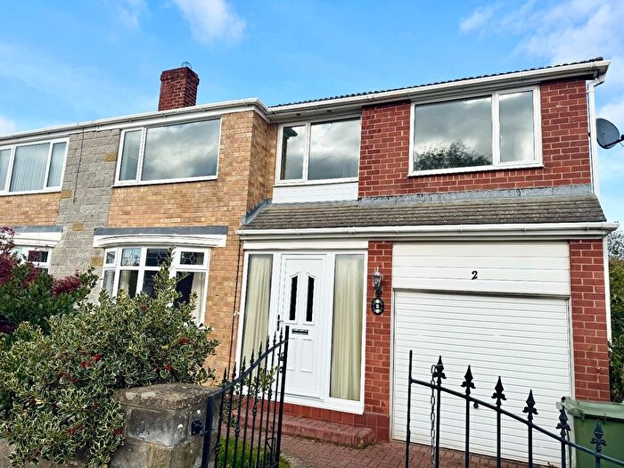 4 Bedroom Semi-detached House For Sale In Rainton Drive, Thornaby, Stockton-On-Tees, TS17