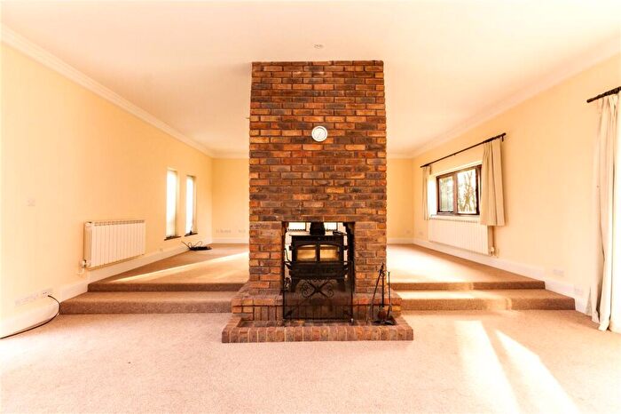 5 Bedroom Detached House To Rent In Beechwood Park, Markyate, St. Albans, AL3