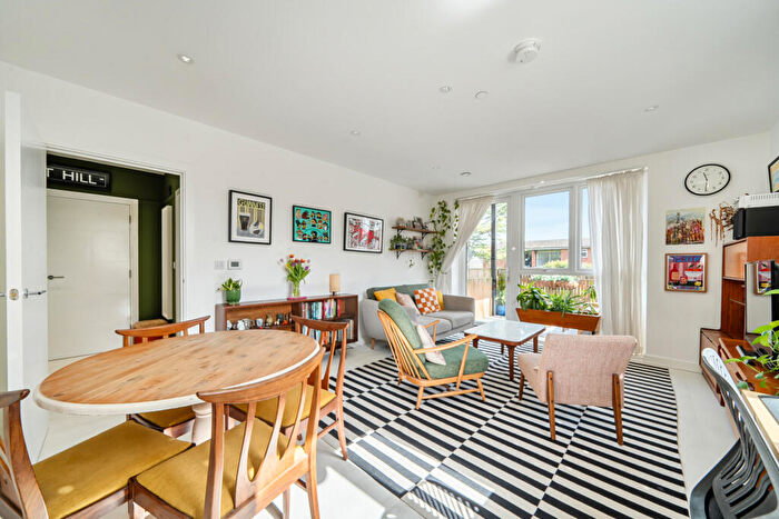 1 Bedroom Apartment For Sale In Mayow Road, London, SE23