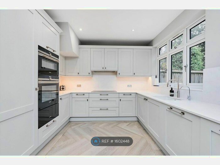 3 Bedroom Terraced House To Rent In Cherrywood Lane, Morden, SM4