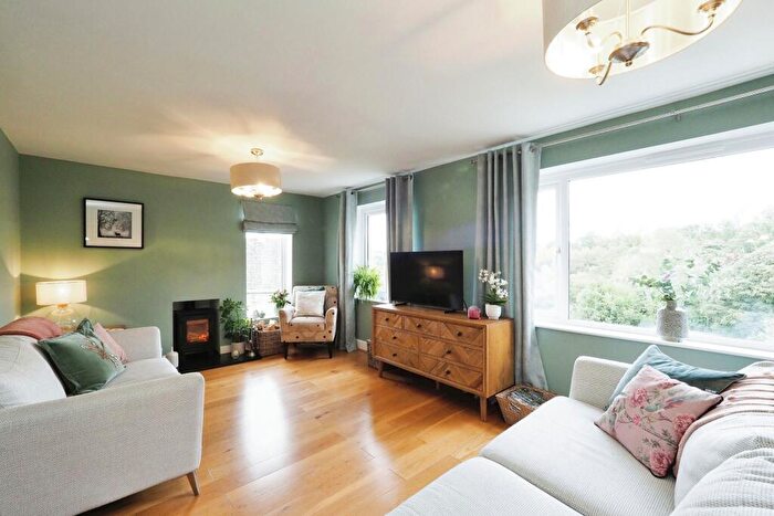 4 Bedroom Detached House For Sale In Sledgegate Lane, Matlock, DE4