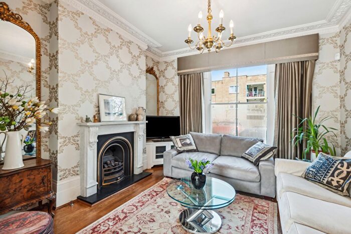 3 Bedroom Terraced House To Rent In Mildmay Road, Canonbury, N1