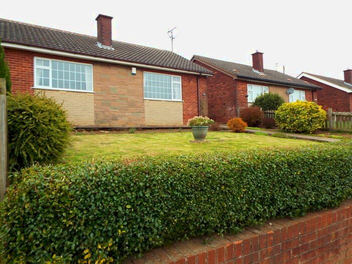 2 Bedroom Detached Bungalow To Rent In Field Drive, Shirebrook, NG20