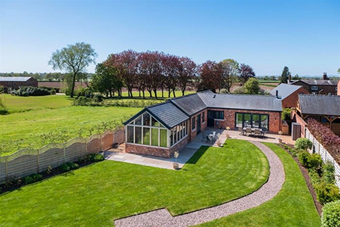 3 Bedroom Barn Conversion For Sale In Horton Lane, Tarvin, CH3