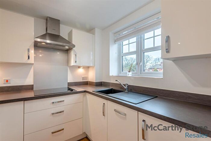 2 Bedroom Flat For Sale In Gibson Court, Tattershall Road, Woodhall Spa, LN10