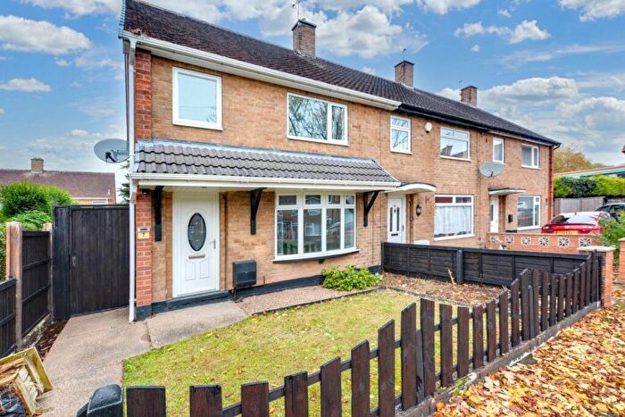3 Bedroom Semi-Detached House To Rent In Smithy Close, Clifton, Nottingham, NG11