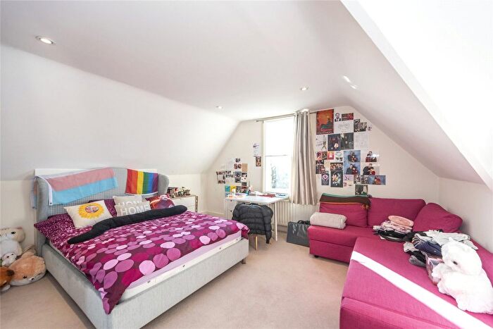 5 Bedroom Detached House To Rent In Mortlake Road, Kew, Richmond, Surrey, TW9