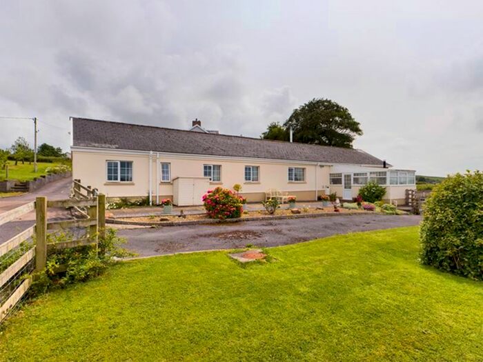 3 Bedroom Barn Conversion For Sale In Uplands, Carmarthen, SA32