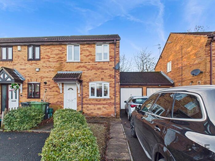 3 Bedroom End Of Terrace House For Sale In Ripon Court, Downend, Bristol, BS16