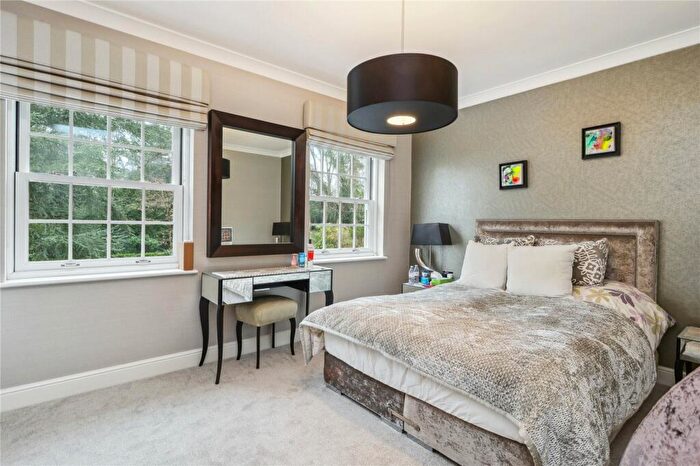 5 Bedroom Detached House For Sale In Burwood Road, Walton-on-Thames, KT12