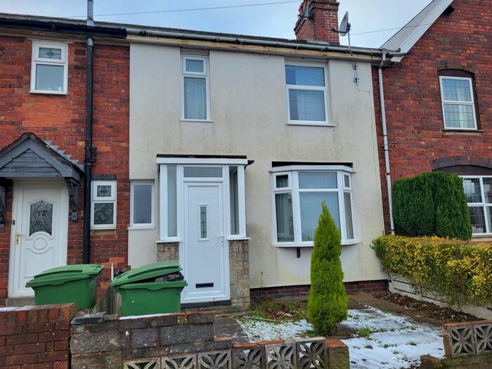 3 Bedroom Terraced House To Rent In Watsons Green Road, Dudley, DY2