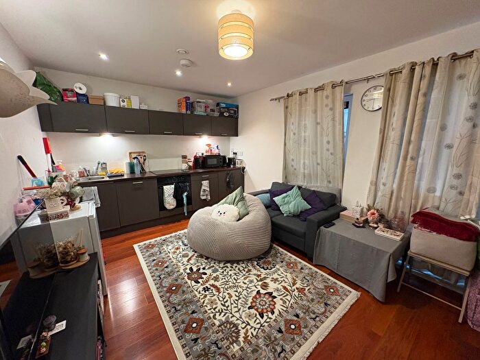 1 Bedroom Flat To Rent In Upper Allen Street, Sheffield, South Yorkshire, S3