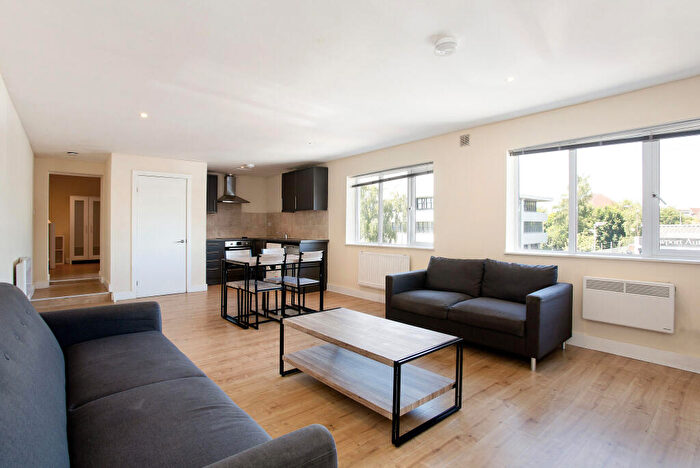 2 Bedroom Flat To Rent In Tavistock House, Tavistock Street, Milton Keynes, MK2