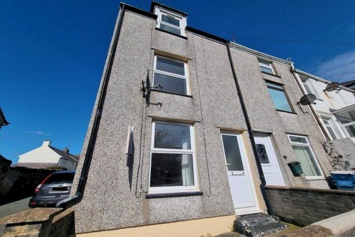 3 Bedroom End Of Terrace House To Rent In Porthyfelin, Holyhead, LL65