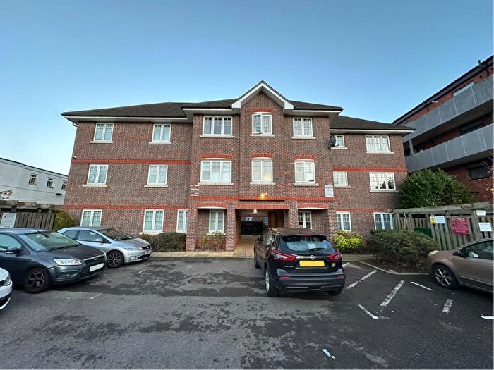 1 Bedroom Flat To Rent In Slough, Berkshire, SL1