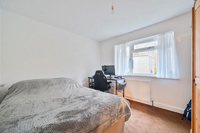 3 Bedroom Detached Bungalow For Sale In Edgecombe Way, St. Anns Chapel, Gunnislake, PL18 - Photo 9