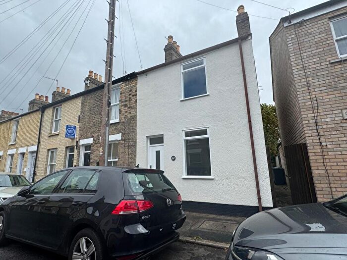 2 Bedroom End Of Terrace House To Rent In York Street, Cambridge, CB1