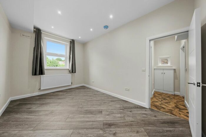 Studio To Rent In St. Leonards Road, Ealing, W13