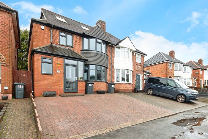 4 Bedroom Semi Detached House For Sale In Barrows Lane, Birmingham, B26