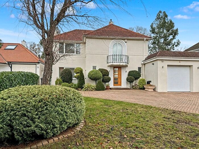 3 Bedroom Detached House For Sale In Kevington Drive, Chislehurst, BR7