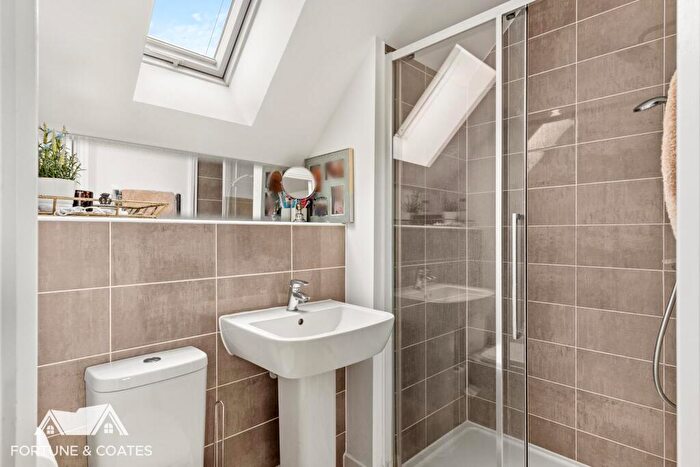 3 Bedroom End Of Terrace House For Sale In Huntley Road, Harlow, CM20