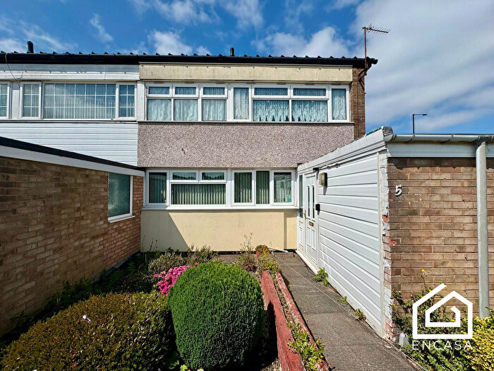 3 Bedroom End Of Terrace House For Sale In Top Field Walk, Druids Heath, B14