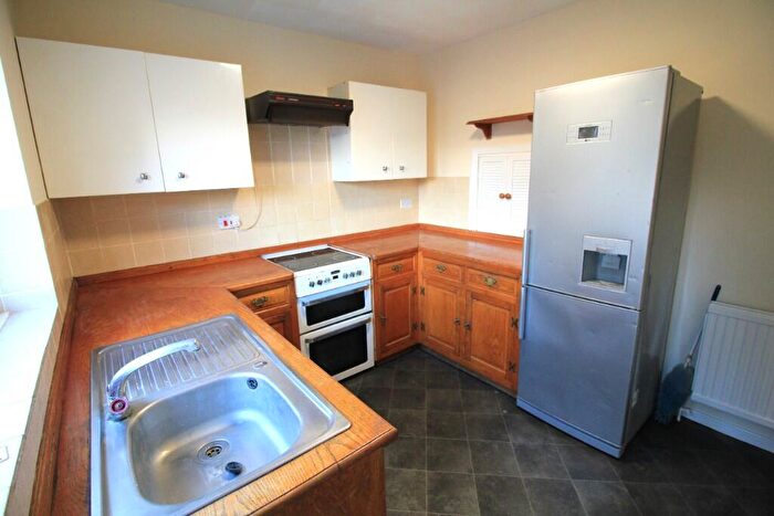 2 Bedroom Detached Bungalow To Rent In Holt Road, NR10