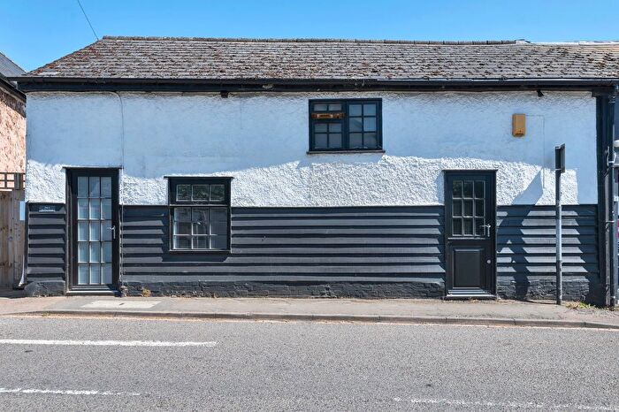 2 Bedroom Flat To Rent In Silver Street, Litlington, SG8