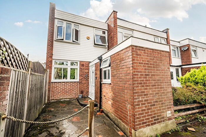 2 Bedroom End Terrace House For Sale In Lambscroft Avenue, Mottingham, SE9