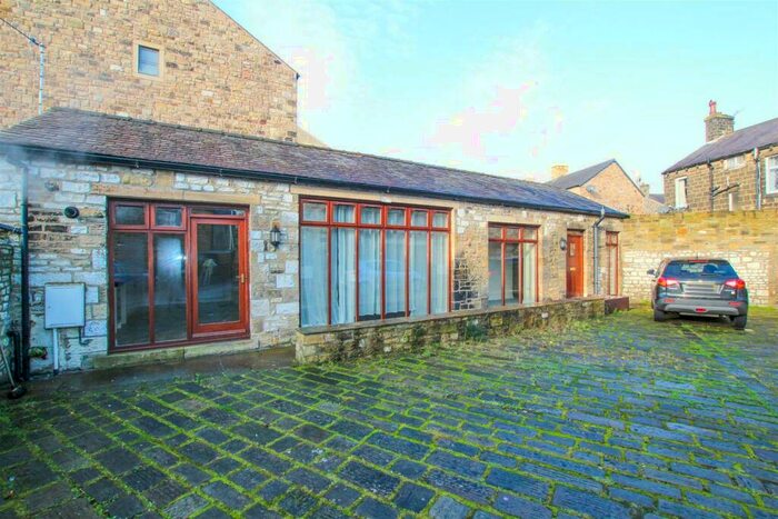 2 Bedroom Detached Bungalow To Rent In Elliott Court, Silsden, BD20