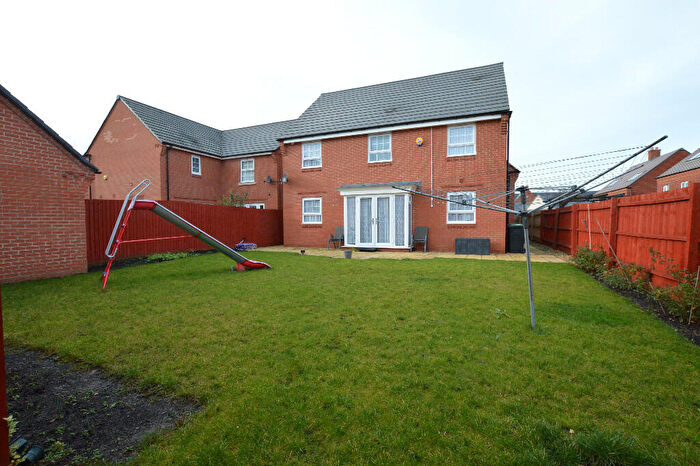 5 Bedroom Detached House For Sale In Busby Mead, Marston Moretaine, MK43