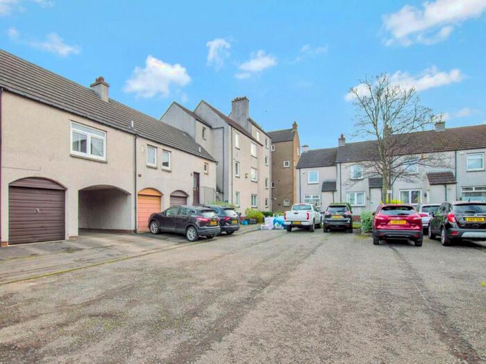 2 Bedroom Flat To Rent In South Gyle Road, Gyle, Edinburgh, EH12